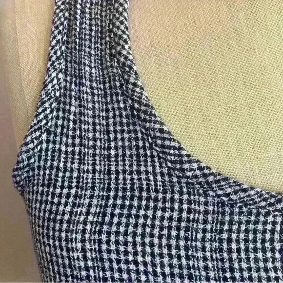 Falls Creek Navy Plaid Ruffle Sleeveless Blouse Women's Size Small - Picture 3 of 7